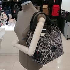968ee675826d6d4786bc79dc2d95214498a4ae614b8c15fe7848d51c1e4d.jpg