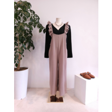 어깨프릴점프수트