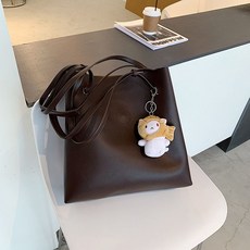 머천트레이딩 토트겸숄더백 겨울 가을 대용량 질감 오피스 받침대 빅사이즈 여성 INS 루즈핏 트렌드, 카색 메기 생선 행거