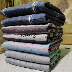 e391d1eb63741202ef9ee9e090b7b62c41122b5b703466e7f4808b4aa03b.jpg