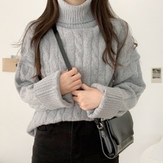 [예쁨주의~!] 착용감 굿~! 촉촉 꽈배기 폴라 니트티셔츠