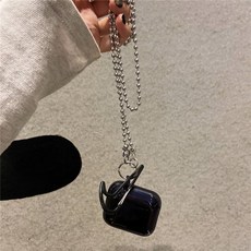 떠리스토어 메도에서 더스틴 오리지널제작 적용 사과폰 2보호케이스 트렌드 무선 빅쿠 부드러운케이스 크로스 충전 2대, 에어팟  1/2대 크롬 블랙 부드러운