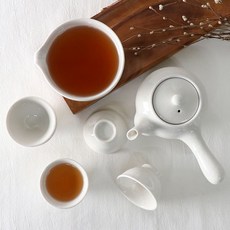 b46f81b92f03dd36aa9e2e0255763d26e00d972b4861d8a4edf2087a62c5.jpg