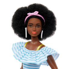 Barbie Day & Play 인형 패션 롤러 스케이트 스포티한 룩 장난감 +3세 (Mattel HPL77), 바비 Barbie Day & Play 인형, 패션 롤러