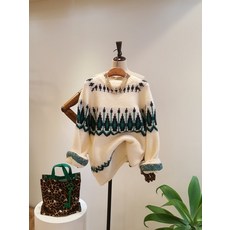 스노우 에스닉 패턴 도톰 라운드 니트