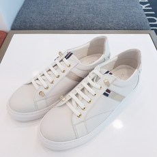 에스콰이아 가볍고 편안한 여성운동화 YA0SHZ538(YA0FHZ838)