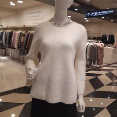 블루페페 넥라인비즈티셔츠