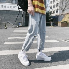 bdcc9367a80e9b4306d1cd02f07a8ac0899a5a729eb792ca1d67ca23b7c1.jpg