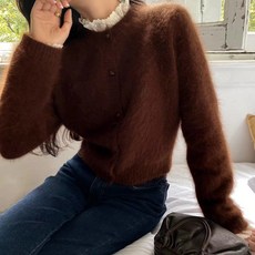 김다미가디건