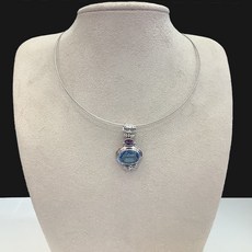 천연자수정목걸이