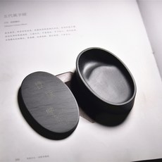 서예 벼루세트 국가비유적소문연에는 '영롱한 벼루'라는 천연 원석 벼루의 장중보가 미니 쓰기 벼루를 가지고 외출할 때 먹물을 가져다 쓴다., 05 영롱하다无盖（먹물을 보내다/포대）