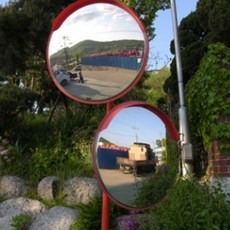 eb07a14afd8697aa1ad4844bcf1565fa93f9f408fd8065dd875e7f2eb11d.jpg