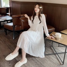유니크몰 속치마 화이트 원피스 긴팔 미드 롱 타입 가을 무릎넘어 쉬폰 A라인 링클 이너