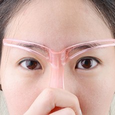 예쁜눈썹모양