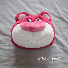 차량용 목쿠션 러블리 캐릭터 딸기곰 자동차 인테리어 쿠션 시트 넥베개 베개 차량용 액세서리, 더러운 얼굴 곰돌이 자동차 머리 베개 한 마리, 1개