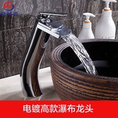 5636c3ae412bb0965a3058830ed0ecbcc764d6b9e68676c9f0be90928989.jpg