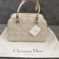 127b9ef01afe2422d1e2716edc31057373dde186c5a873beadbd98b99a4f.JPG