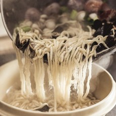 살아있는 조개가 산더미 진짜 해물 칼국수 2.5kg(2~3인분 쫄깃한 생면)