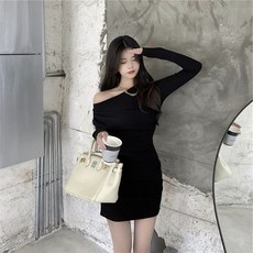 b16dba6bcbf51c4f6e1b97ab734bcd67f59b7404d59622c38933c7088caa.jpg