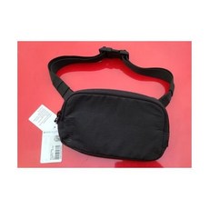 NWT LULULEMON MINI BELT BAG BLACK 벨트백 룰루레몬힙색