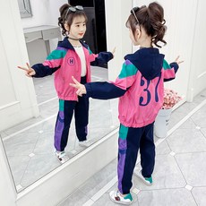 d8ccc73bbab60a8bf31ea289de416c9e74c4ce6b20c3d150dc1d0bbe0f38.jpg