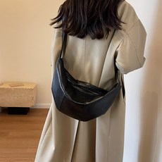 베네피온 여성 가죽 크로와상백 가벼운 크로스백 반달가방
