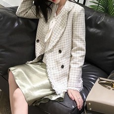 c81a67fb29d0a4ace046d952fdff8f57fbf7e22cf6b28f5e49adb4e291d5.jpg