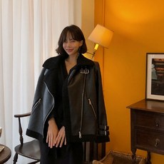 여성무스탕