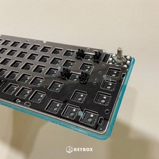 cf49984190ae46e3054bc5f9fc8af136e307961e8e94c6af26e05e0afcd7.jpg