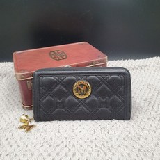 d52bb0eeff5f0376f3db60058485450e9ad1fac0e2e9fd62986cef3c7f65.jpg