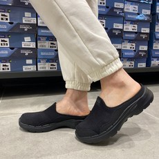 스케쳐스BC 여성 고워크 뮬 엄마가 좋아하는 워킹화 신발 뒷굼치가 없는 발편한 쿠션좋은 슬리퍼 (두가지색상) S P 0 W W X CDX 04