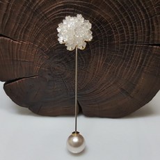 부토니에브로치