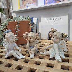 천사인형 장식