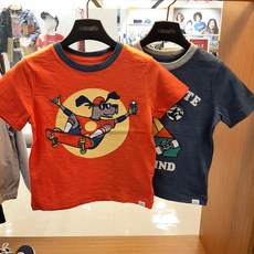 갭키즈 @@ GAP!! 스케이트 보드 타러 가자~~ 신나는 프린트의 티셔츠 2컬러