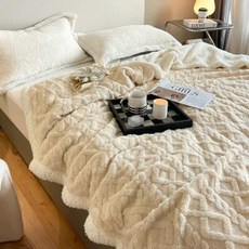 두껍고 따뜻한 양모 코럴 플리스 퀼트 더블 레이어 담요 침대 및 겨울용