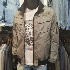 스톤바람막이
