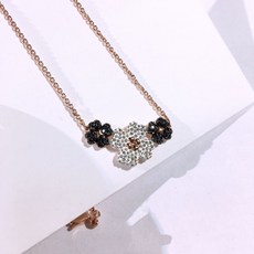 지헤중송혜교목걸이