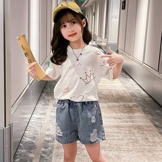 c8432319a8425ca6b8d43a2d4f0699fcb86f7641020424707d135f37f9af.jpg