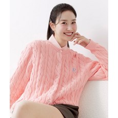 [3월 29일 배송] MARIE CLAIRE 마리 로고 자수 케이블 코튼 니트 가디건(MAEAKC01MPK)