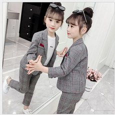 e73e9e2cbadea3d47b04b8231ca72debd789bd42902e22b39b7956a7c07f.jpg