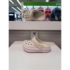 6c4c53991476e14355a8cfc0f436955589938e6bd43dbbb9885b20b1a395.jpg