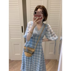 cbff8273a12504f2018b7577b2539b39db24e0031efc3e136fc6b34c3ce4.jpg