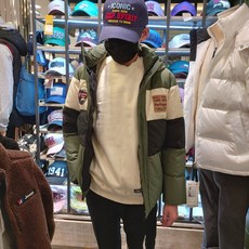 11d8dd784195d1459b31aa3693f0aecb93d2ea4ee85bac72fe2be8ed40d8.jpg
