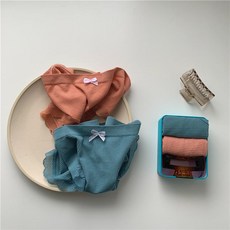 만재 자상함 한 깡통 두 벌의 복장 머리 집 젖내 체크무늬 미디웨스트 삼각팬티 여성