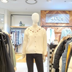[포커스] 4CUS 플라워 니트가디건FW0K7KC0504