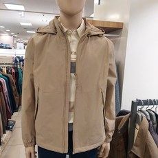  PAT 봄점퍼 기능성 (생활방수.발수.방풍. 투습) 원단을 사용한 후드탈부착 웨더점퍼 ## 후드 탈 부착 웨더 점퍼 ## 1JSS11335 동수원NC 