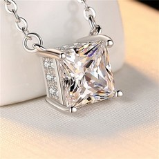 2캐럿다이아목걸이