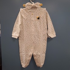 bdbebe912972750d29557b1fb97c513c3a90568b0ea8d956f9da419fc95e.jpg