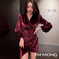 아이엠몽 여성 브이넥 슬림핏 벨벳 섹시 원피스 레드 블랙 허리강조 언발란스 여신스타일 고급스러운 파티룩 가슴트임 홀복 연말룩 클럽룩 BB2216160SA 리린