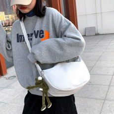 모디오 대용량 가벼운 데일리 반달 무지 숄더백 슬링 크로스 백
